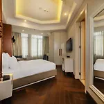 Hotel Mercure Sirkeci 4*