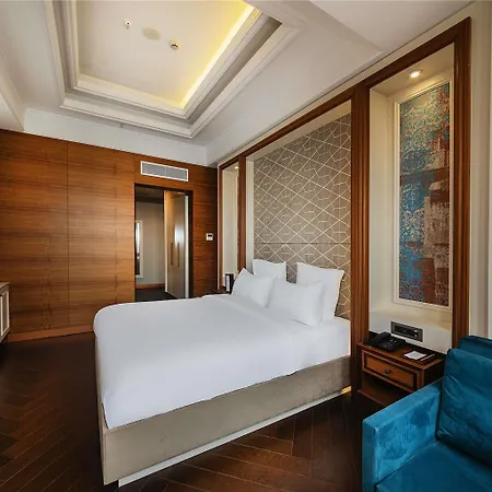 Hotel Mercure Sirkeci 4*