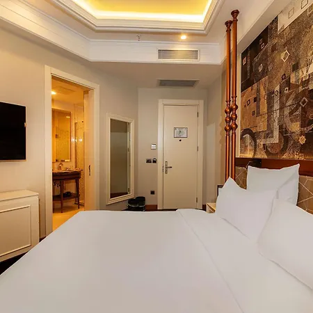 فندق ميركيور إسطنبول سيركجي 4*